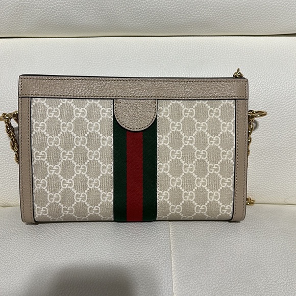 Gucci Beige and Green Shoulder Bag with Gold Chain - Picture 4 of 6